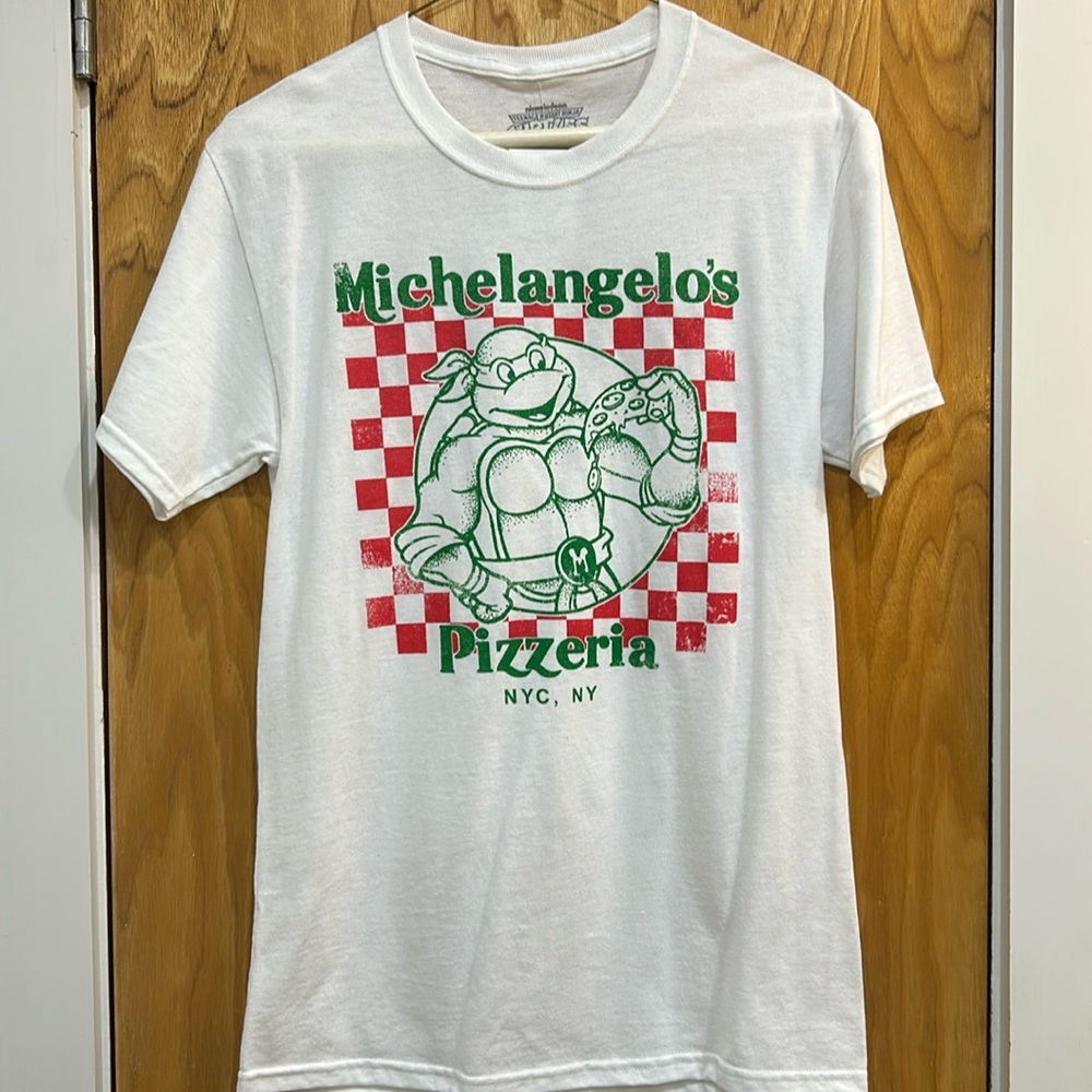 NWT TMNT Michelangelo’s Pizzeria Graphic T-Shirt Small Nickelodeon Ninja Turtles